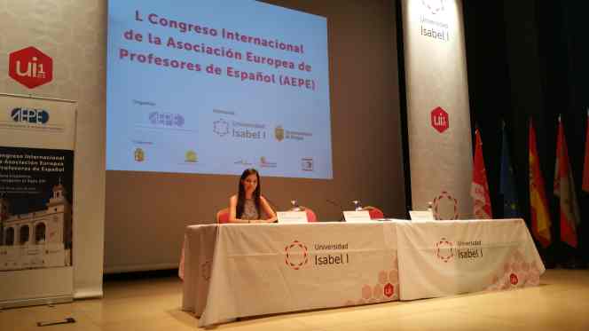 ISABEL GMEZ EN EL I CONGRESO INTERNACIONAL DE LA ASOCIACIN EUROPEA DE PROFESORES DE ESPAOL (AEPE)